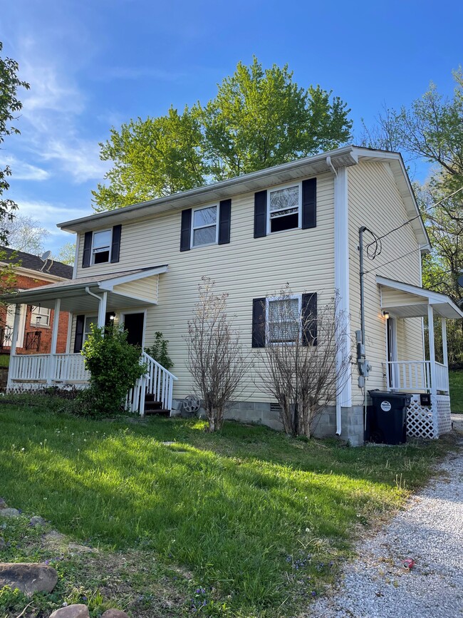 214 W Center St in Corbin, KY - Building Photo - Building Photo