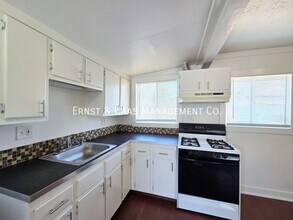 172 W Plymouth St in Long Beach, CA - Building Photo - Building Photo