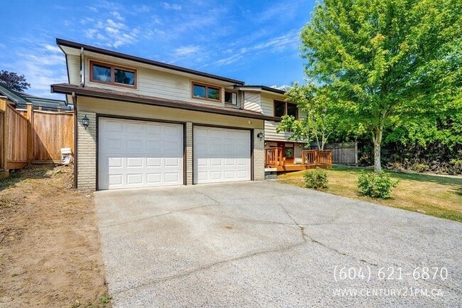 32855 Harwood Crescent in Abbotsford, BC - Building Photo - Building Photo