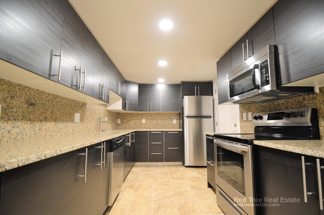 73 Thatcher St in Brookline, MA - Foto de edificio