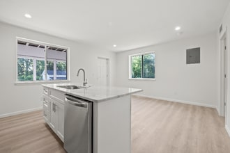 34 Cross St, Unit 34 Cross St # 2 Auburn Hills MI 48326 in Auburn Hills, MI - Building Photo - Building Photo