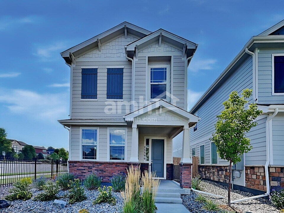 23596 E 2nd Pl in Aurora, CO - Building Photo