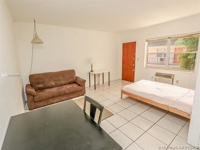 1250 S Alhambra Cir-Unit -12-A in Coral Gables, FL - Building Photo - Building Photo