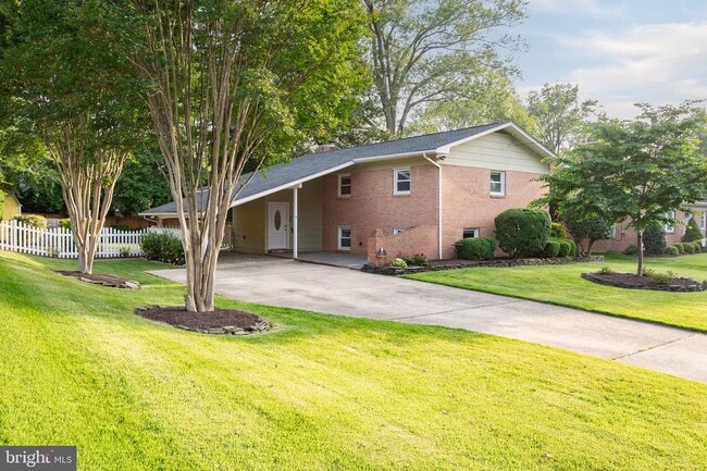 property at 2413 Childs Ln