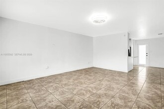 19021 NW 45th Ave in Miami Gardens, FL - Building Photo - Building Photo