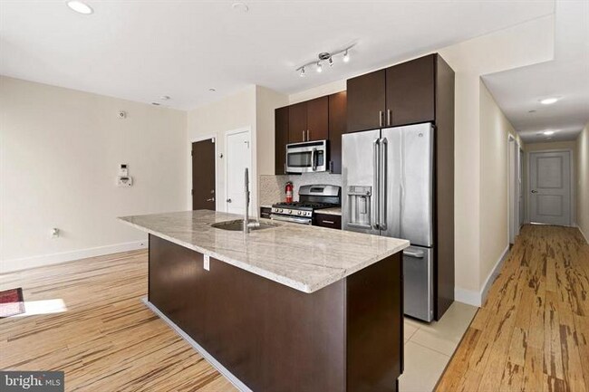 property at 902 N 16th St