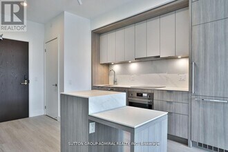 6 Greenbriar Rd in Toronto, ON - Building Photo - Building Photo