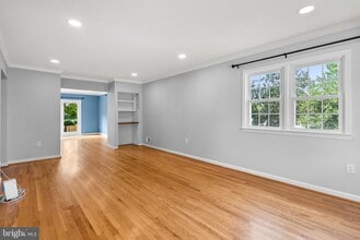 3331 Spring Ln in Falls Church, VA - Building Photo - Building Photo