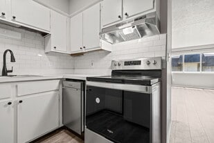 Westgrove Apartments in Taylor, MI - Building Photo