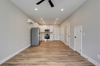 226 3rd St in Guthrie, KY - Building Photo - Building Photo