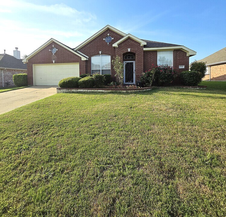 5705 Seneca Dr in Plano, TX - Building Photo