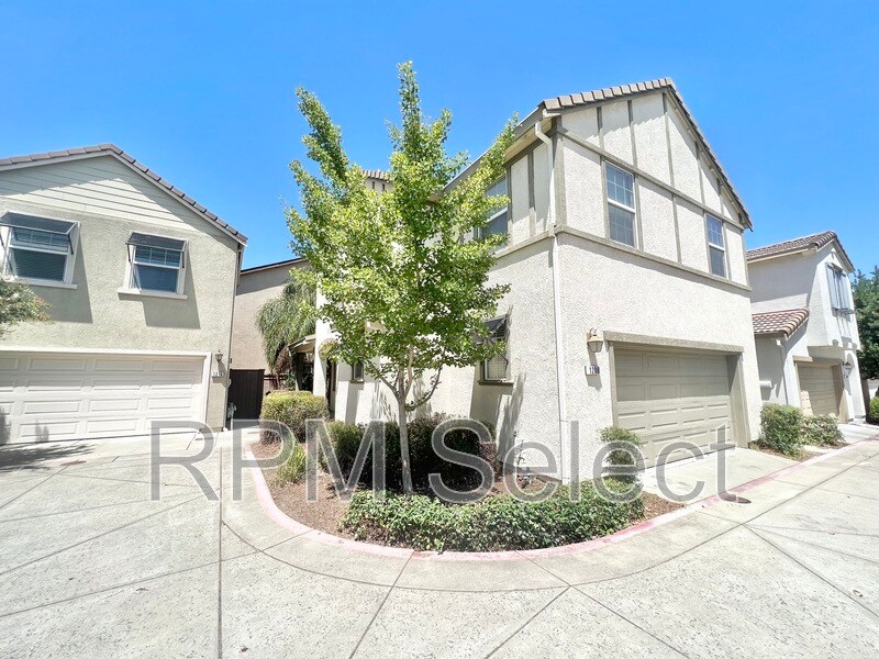 1208 Impressionist Loop in Roseville, CA - Building Photo