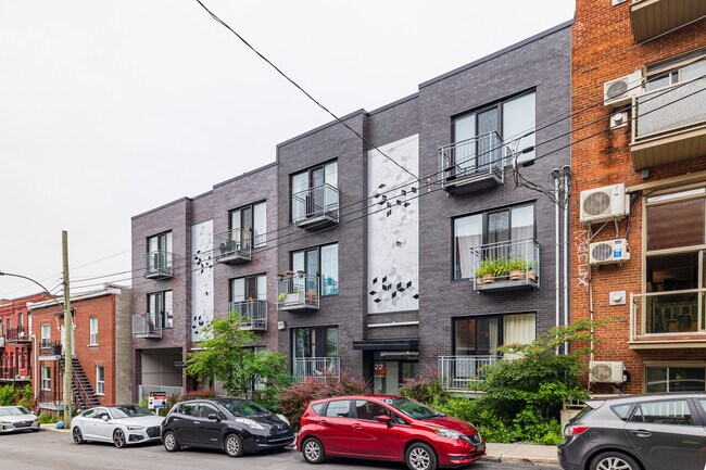 2212-2218 Harmony Rue in Montréal, QC - Building Photo - Building Photo