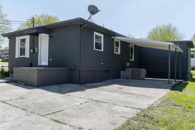 property at 609 Hayes St