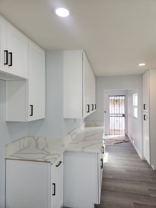 12202 Alvaro St in Los Angeles, CA - Building Photo