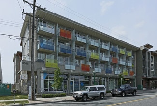 Phoenix in Burnaby, BC - Building Photo - Primary Photo