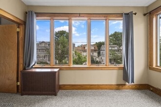 31 Dawson Ave in Clifton, NJ - Building Photo - Building Photo