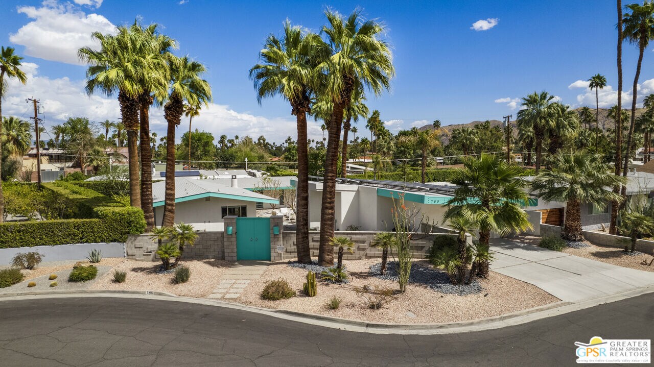 780 S Palo Verde Ave in Palm Springs, CA - Building Photo
