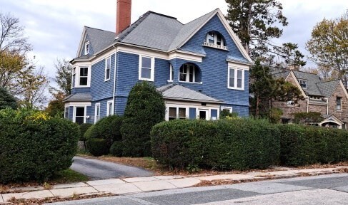52 Underwood St in Fall River, MA - Building Photo