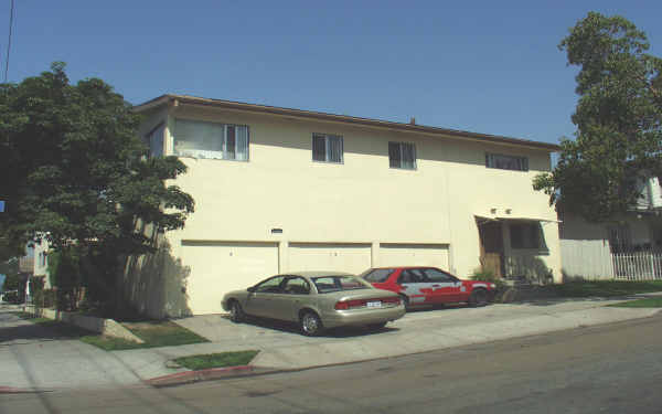 2201 Locust Ave in Long Beach, CA - Building Photo - Building Photo