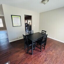 718 Pine Lodge Dr in Houston, TX - Building Photo - Building Photo