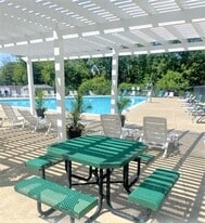 Chapel Manor Apartments in Nottingham, MD - Building Photo