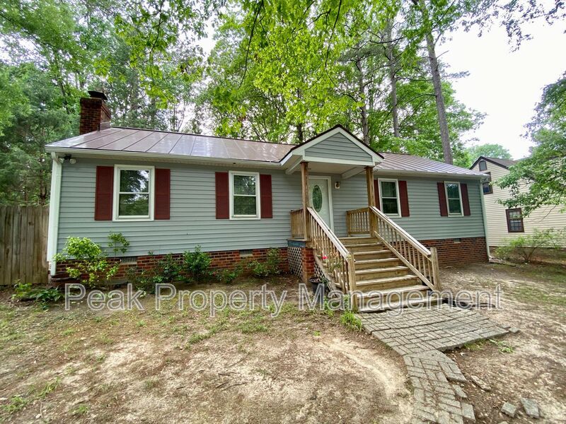 4618 Post Land Dr in Chesterfield, VA - Building Photo