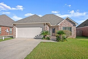 40344 Crestridge Dr in Gonzales, LA - Building Photo