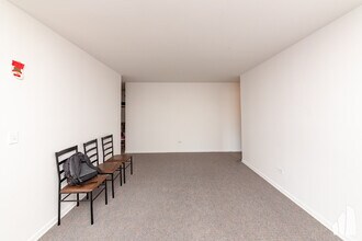 520 W Aldine Ave in Chicago, IL - Building Photo - Building Photo