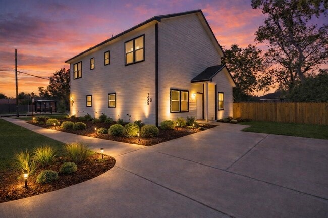 property at 7989 Sunbury St