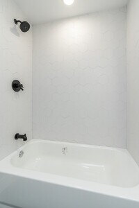 2709 W Jefferson St photo'
