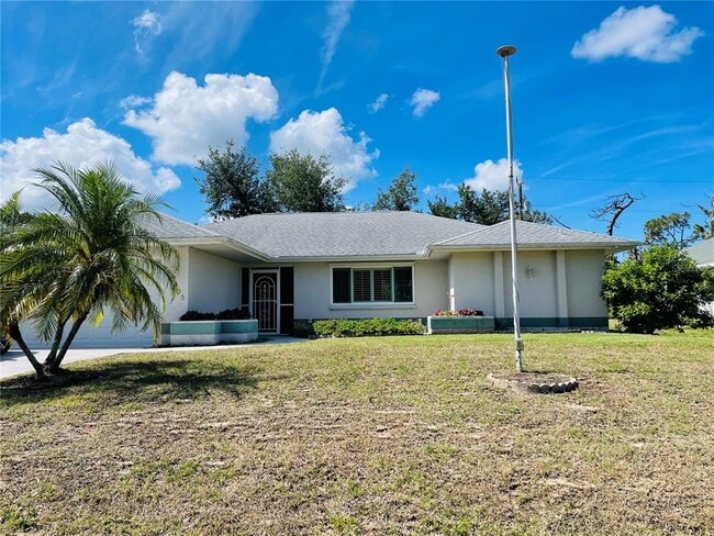 10405 Sandrift Ave in Englewood, FL - Building Photo - Building Photo