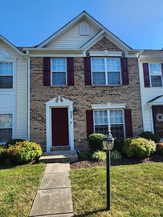4205 Riding Place Rd in Richmond, VA - Building Photo