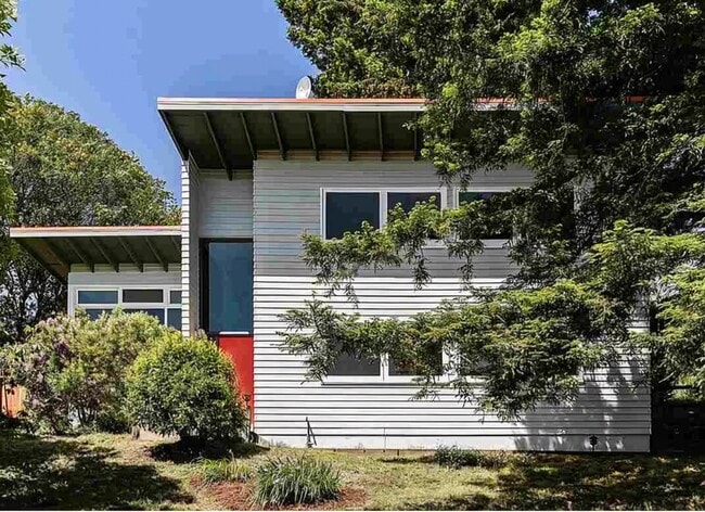 property at 1069 Sterling Ave