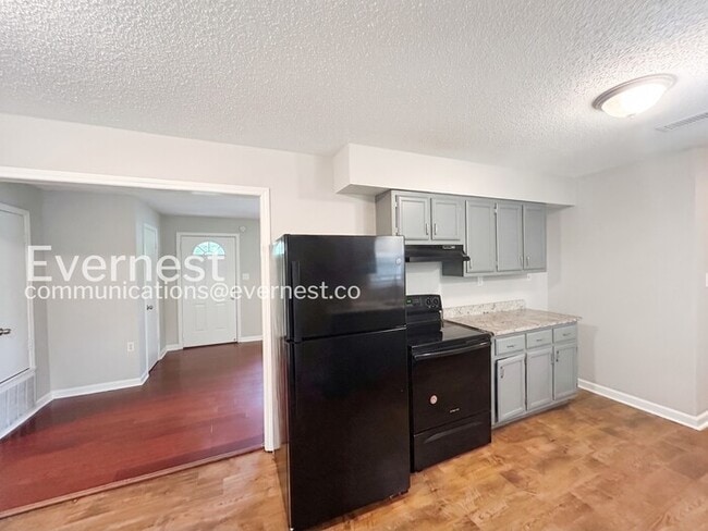 5884 Caroline Dr in Horn Lake, MS - Building Photo - Building Photo