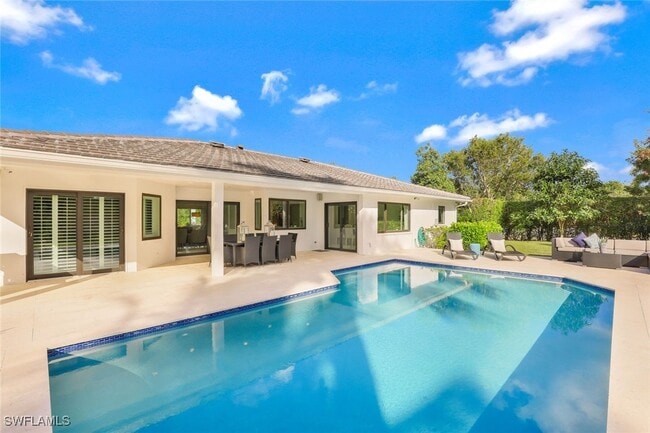 property at 796 Ketch Dr