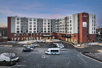 Aviva Pembroke in Virginia Beach, VA - Building Photo - Primary Photo