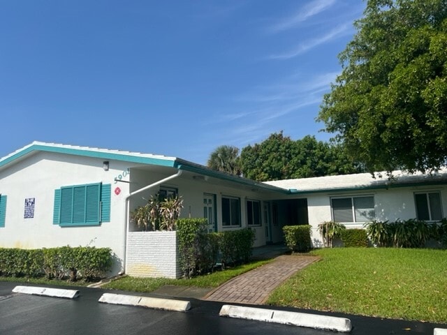 18 Ave. Villas LLC