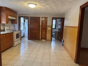 83 Farnum Pike, Unit 3610-128 in Smithfield, RI - Building Photo - Building Photo