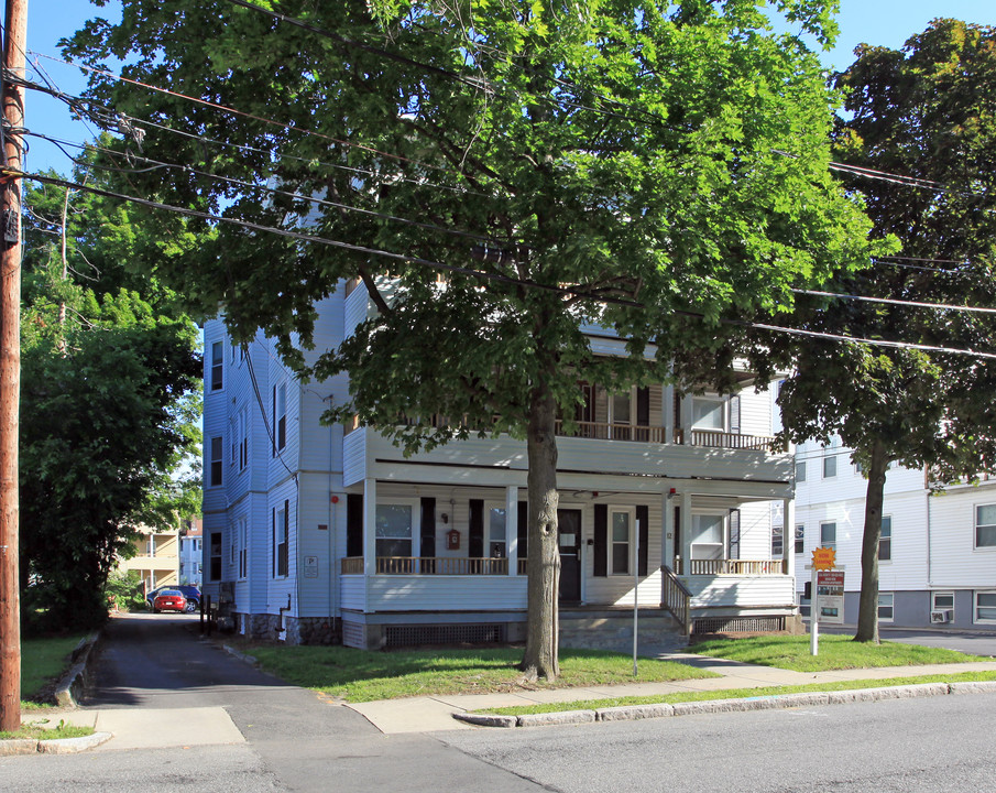 12 Lexington St in Framingham, MA - Building Photo