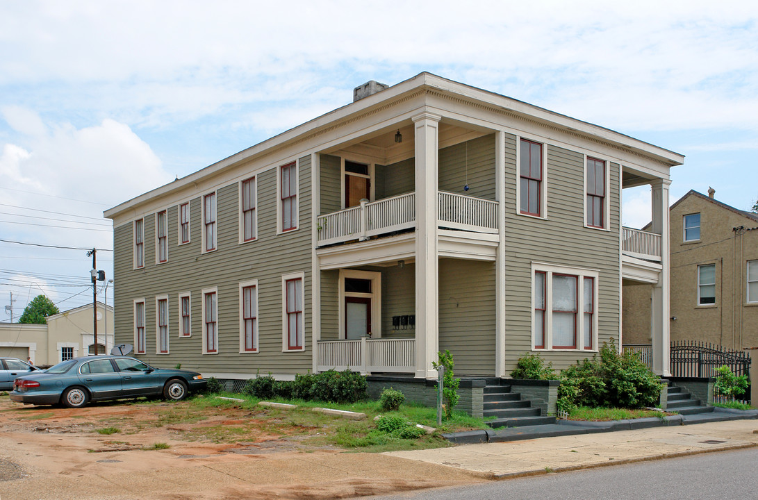 310 St Francis St in Mobile, AL - Foto de edificio