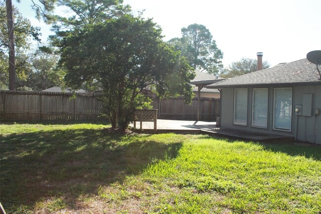 property at 4406 Lost Lake Ln