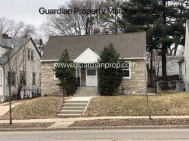 4618-4620 Cedar Ave S in Minneapolis, MN - Building Photo