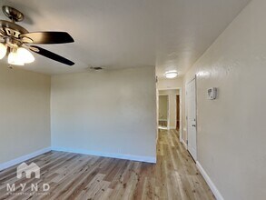 1852 Grand Ave in Sacramento, CA - Foto de edificio - Building Photo