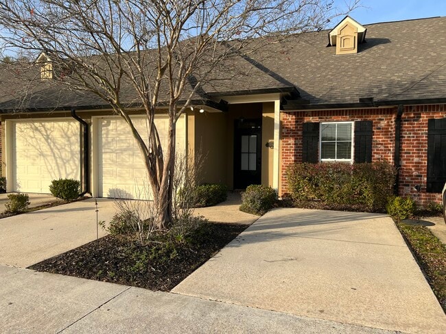 property at 37150 Woodgate Ave