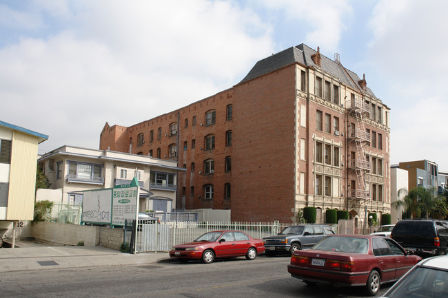 The Garfield Apartments in Los Angeles, CA - Building Photo - Building Photo