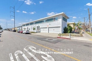 11819 Eucalyptus Ave. in Hawthorne, CA - Building Photo