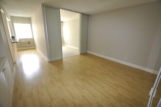 14025 in Sherman Oaks, CA - Building Photo - Interior Photo