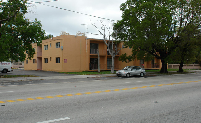 845 NW 29th St