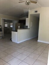 1859 Lauderdale Manor Dr in Fort Lauderdale, FL - Building Photo - Building Photo